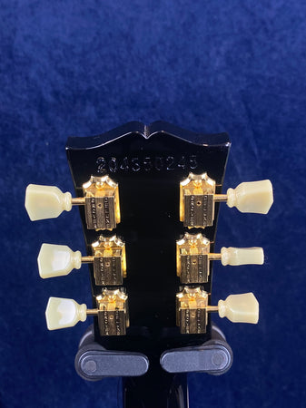 Gibson Les Paul Studio Gold Hardware in Ebony