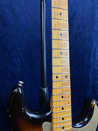 Fender Custom Shop Relic Stratocaster '54 60th Anniversary in 2 Tone Sunburst