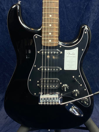 Fender Standard Series Stratocaster HSS Laurel Fingerboard Black PG in Black