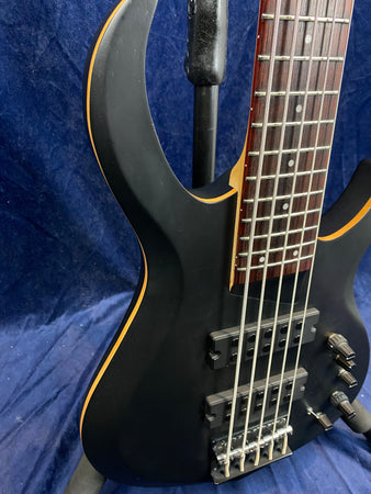 Marcus Miller M2 5 String 2nd Gen in Trans Black Pre-owned