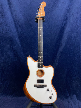 Fender American Acoustasonic Jazzmaster in Arctic White Pre-owned with case