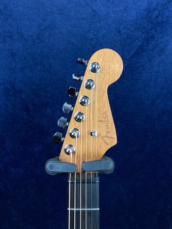 Fender American Acoustasonic Jazzmaster in Arctic White Pre-owned with case