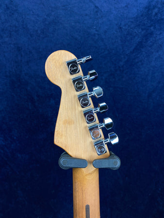 Fender American Acoustasonic Jazzmaster in Arctic White Pre-owned with case