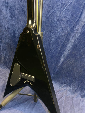 Dean Dave Mustaine V in Black with Case Pre-owned