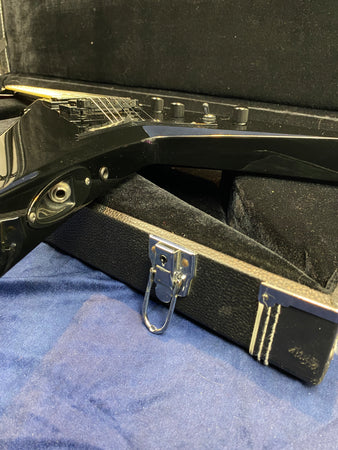 Dean Dave Mustaine V in Black with Case Pre-owned