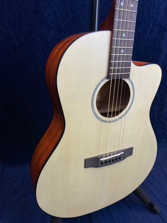 Cort Jade 1 Concert Acoustic with Cutaway in Open Pore Natural