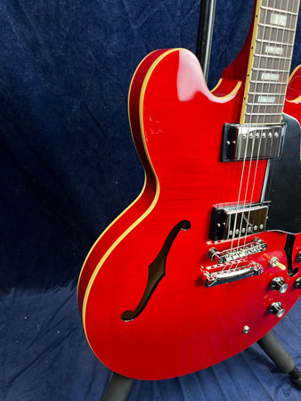 Epiphone ES-335 Semi Hollow Figured Top in Sixties Cherry with Gig Bag