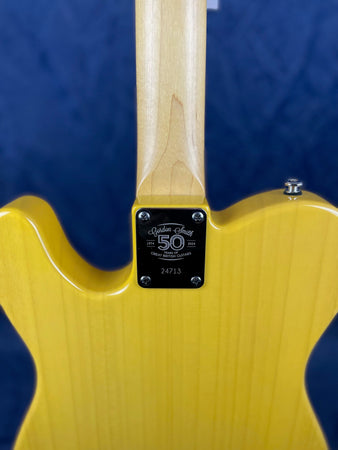 Gordon Smith Classic T with Maple Neck in Butterscotch Blonde Case