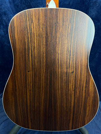 Taylor 210 Dreadnought with Seymour Duncan in Natural with Hard Case