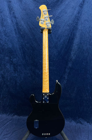 Ernie Ball Music Man Classic StingRay 4 Bass 2015 Maple Neck in Black Pre-owned