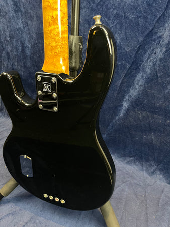 Ernie Ball Music Man Classic StingRay 4 Bass 2015 Maple Neck in Black Pre-owned