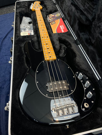 Ernie Ball Music Man Classic StingRay 4 Bass 2015 Maple Neck in Black Pre-owned