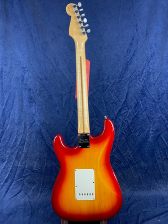 Fender Custom Shop Classic Collection Strat in Sienna Burst '98 with Case Pre-owned