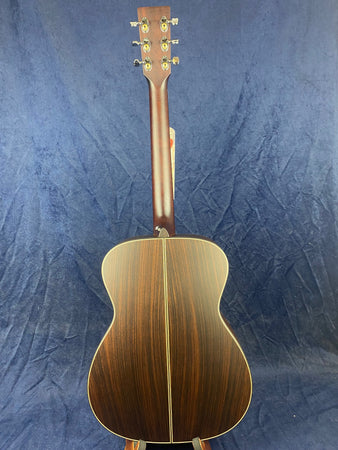 Auden 632 Series Bowman Rosewood Satin Finish in Hard Case