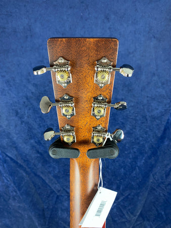 Martin 000E Retro Plus Road Series Mahogany with Soft Shell Case