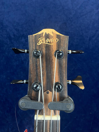 Bromo Tahoma Series BAT8EFL Fretless Acoustic Bass Fishman Pickup with bag