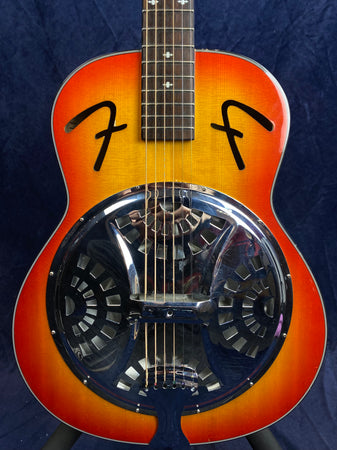 Fender FR-50 Resonator Guitar in Sunburst Pre-owned
