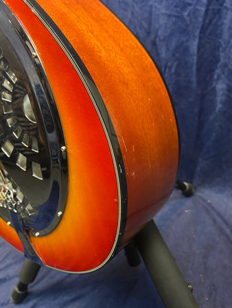 Fender FR-50 Resonator Guitar in Sunburst Pre-owned