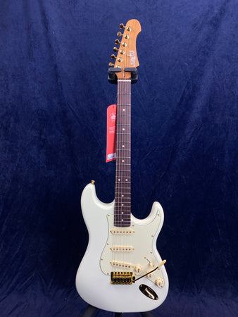 Jet Guitars JS-380 S-Type SSS Gold Hardware in White