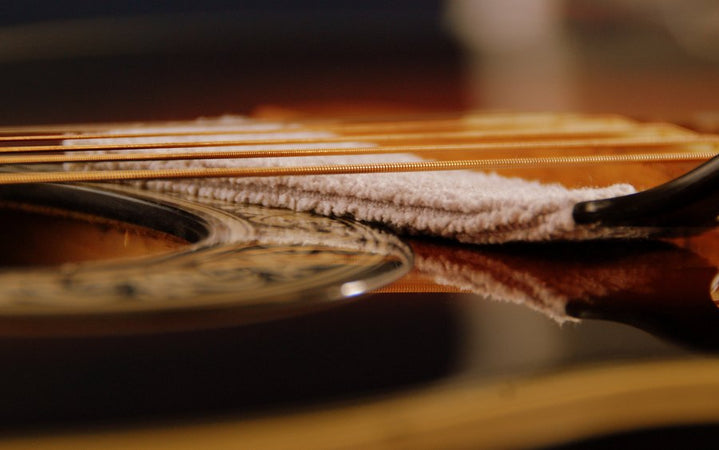 MusicNomad Nomad Tool for Cleaning Guitar
