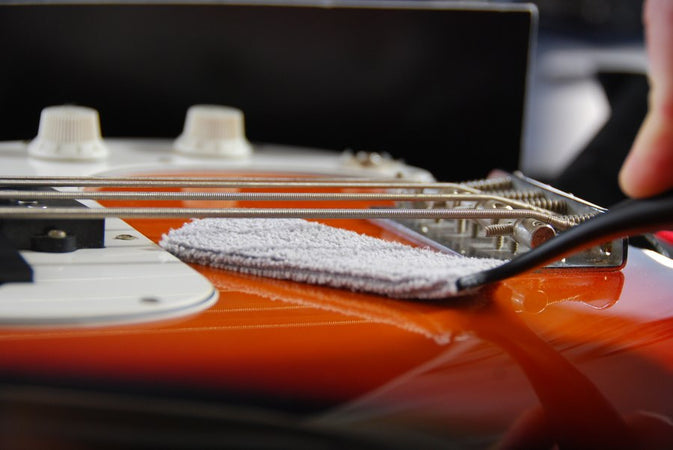 MusicNomad Nomad Tool for Cleaning Guitar