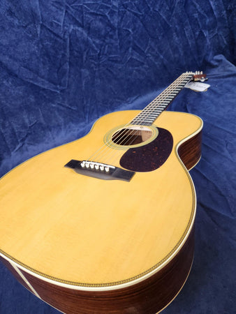 Martin 000-28 Standard Series Re-Imagined Auditorium Acoustic Guitar