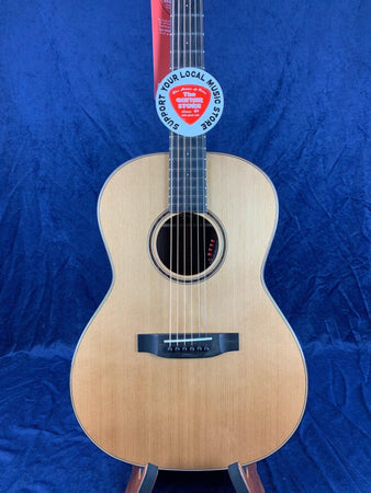 Auden Artist Series Julia Electro Acoustic All Gloss Cedar/Rosewood Full Body in Hard Case