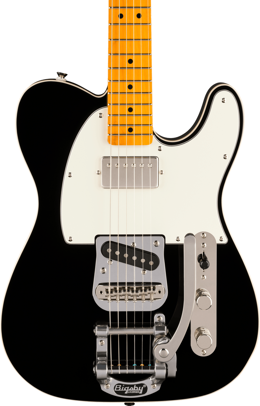 Guitare électrique noire à plaque blanche, manche érable jaune, deux micros, vibrato Bigsby chromé et deux boutons métalliques ronds.