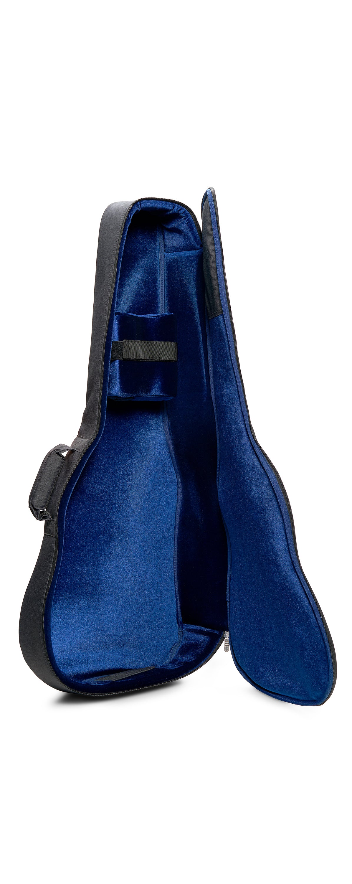 Étui rigide pour guitare acoustique, intérieur bleu foncé en velours, avec une sangle de maintien et une pochette intégrée.