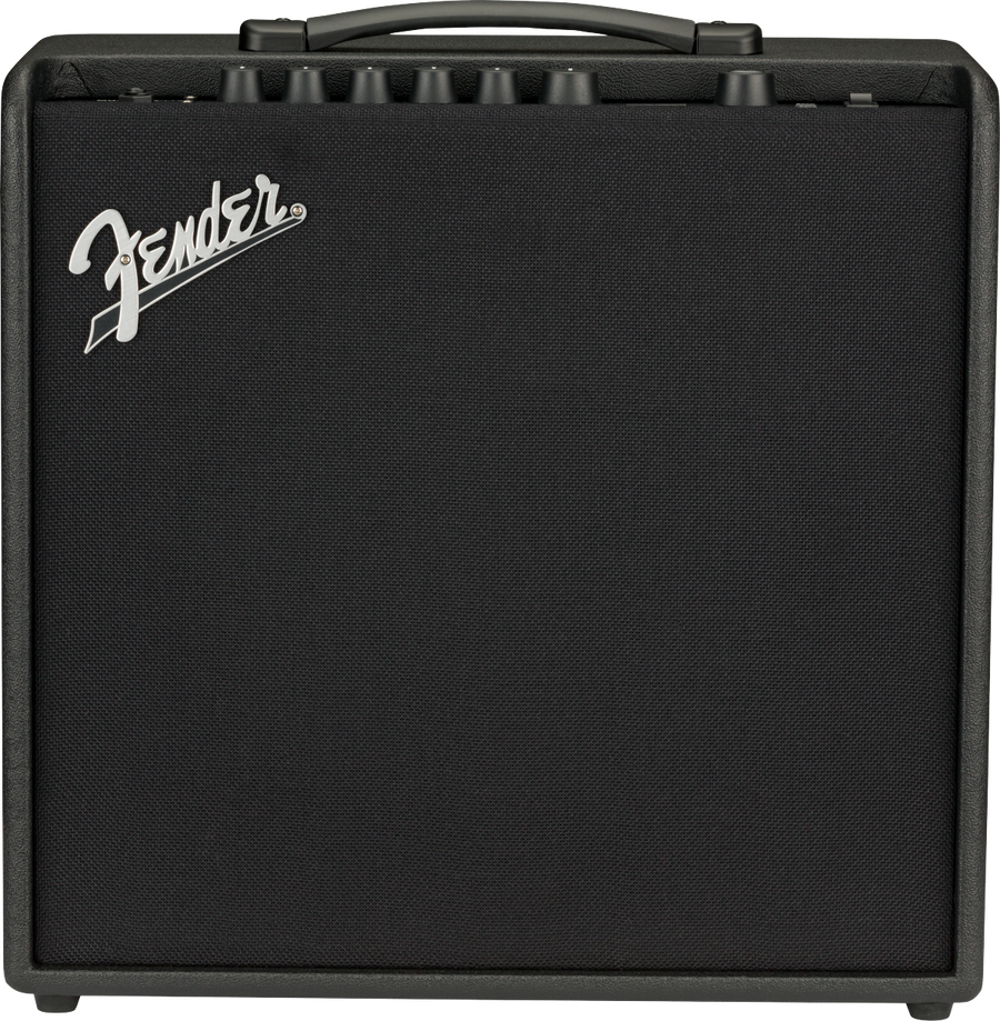 Ampli guitare Fender noir, façade tissu sombre, logo métallique en haut à gauche, boutons de réglage alignés sur le dessus, poignée centrale.