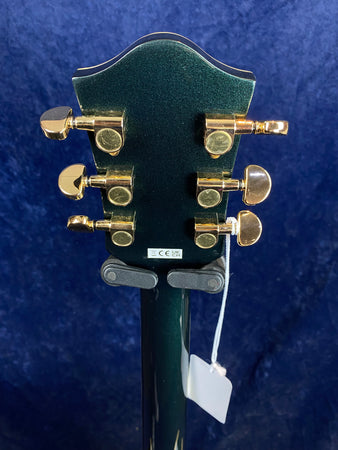 Gretsch G2420TG Streamliner Hollow Body with Bigsby in Cadillac Green