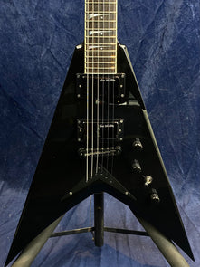 Dean Dave Mustaine V in Black with Case Pre-owned