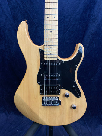 Yamaha Pacifica PAC112VMX S-Type in Natural Pre-owned
