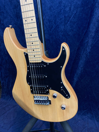 Yamaha Pacifica PAC112VMX S-Type in Natural Pre-owned
