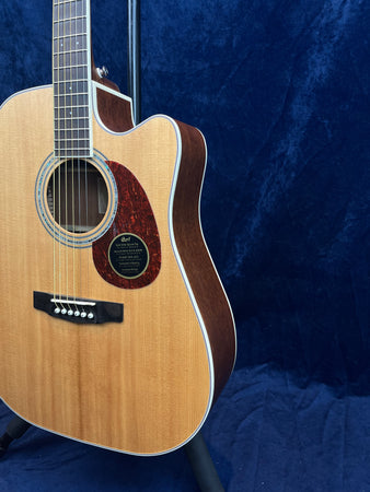 Cort MR710-NS Dreadnought Electro Acoustic in Satin Natural Pre-owned