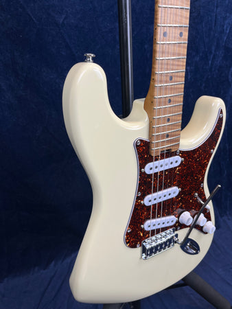 Gordon Smith Classic S Flame Roasted Maple Neck Swamp Ash Body in Bude Cream