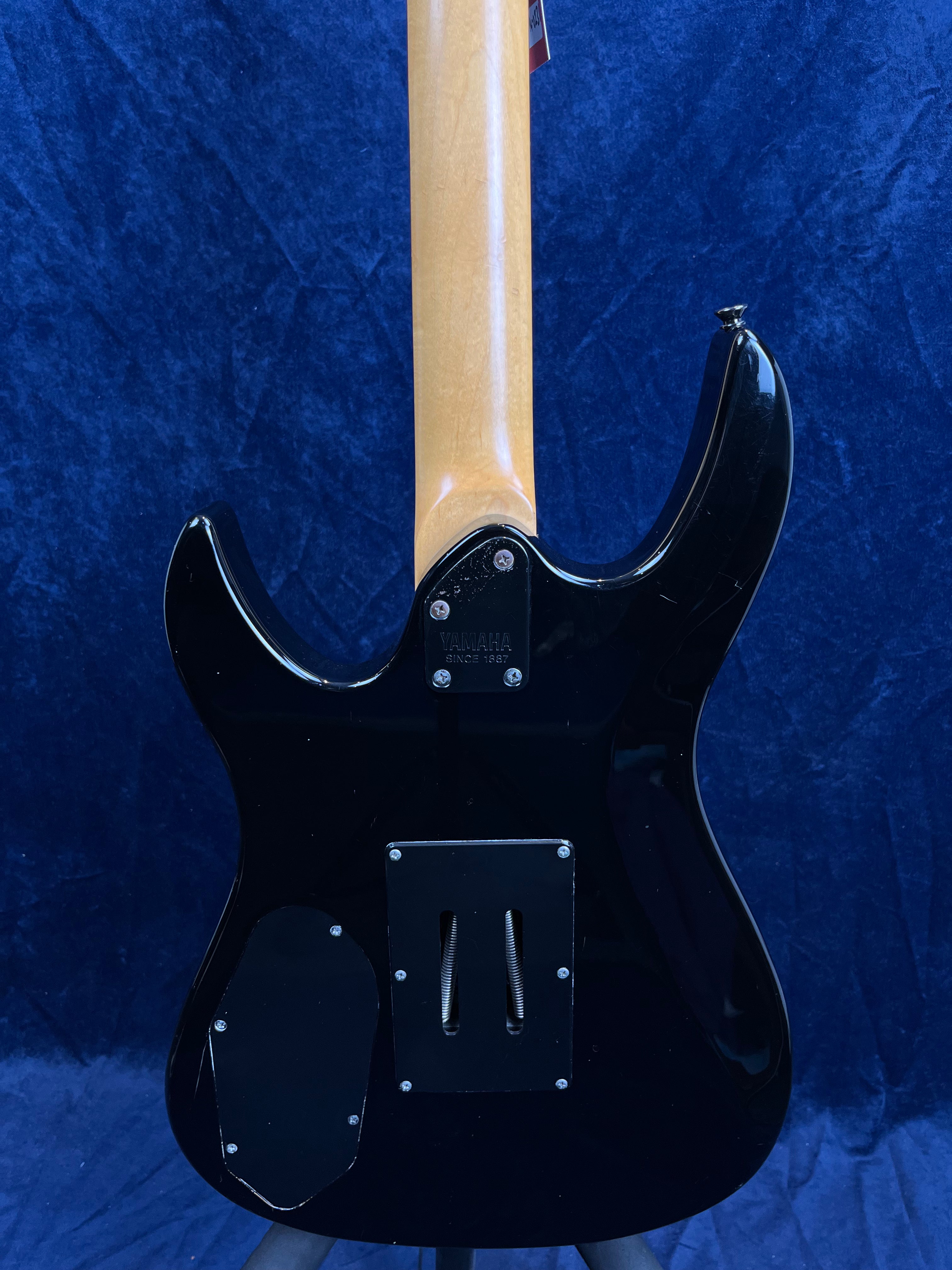 Yamaha RGZ312 Floyd Rose Electric Guitar in Black Pre-owned