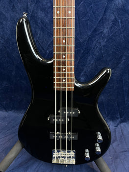 Ibanez Gio Electric Bass in Black Pre-owned