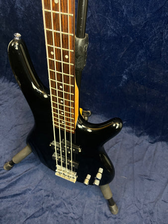 Ibanez Gio Electric Bass in Black Pre-owned