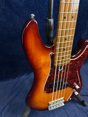 Sire Marcus Miller P5R 5 String Bass in Tobacco Sunburst Pre-owned