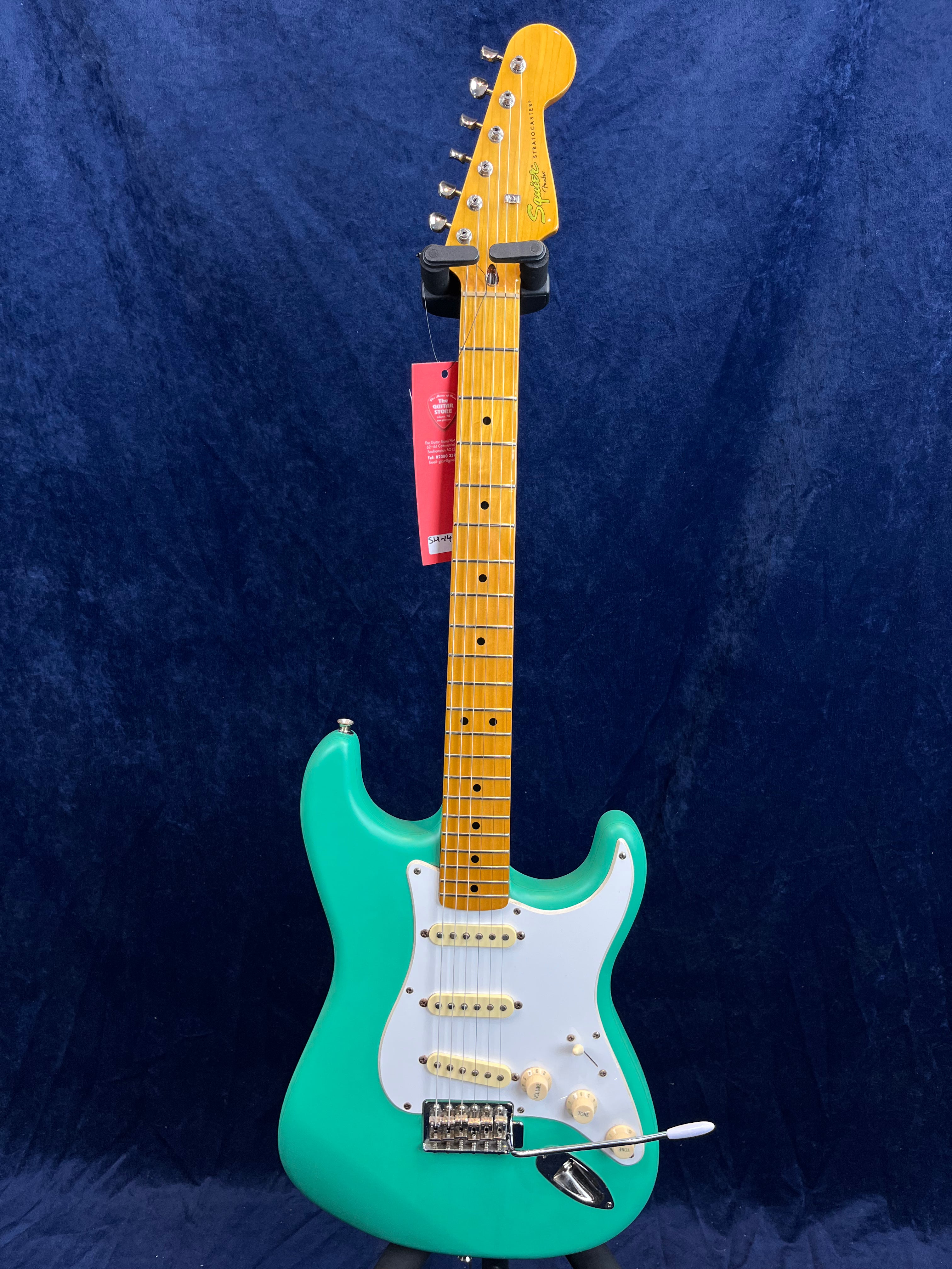 Squier Classic Vibe Stratocaster années 60, couleur Surf Green (avec wrap), d'occasion