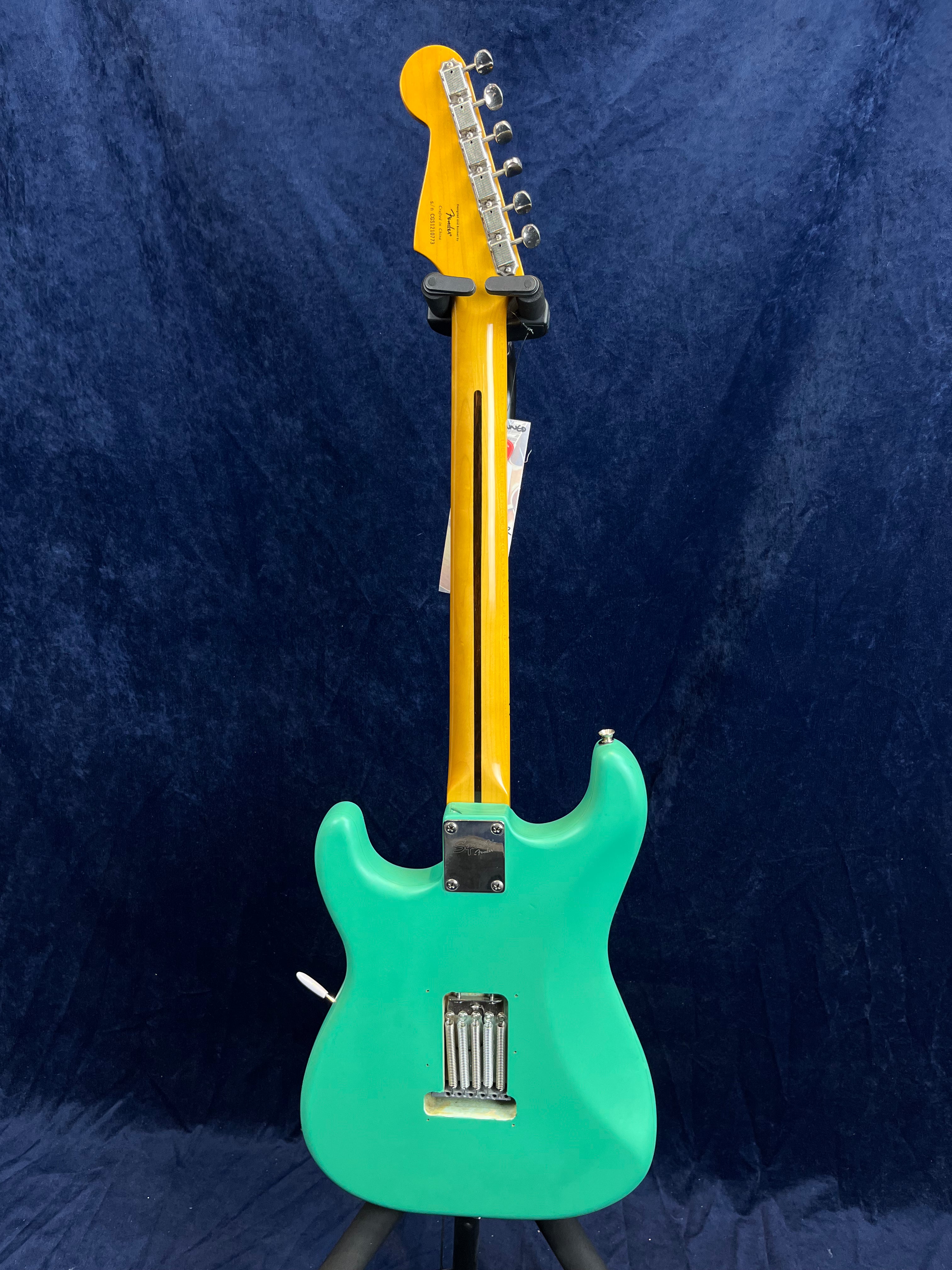 Squier Classic Vibe Stratocaster années 60, couleur Surf Green (avec wrap), d'occasion