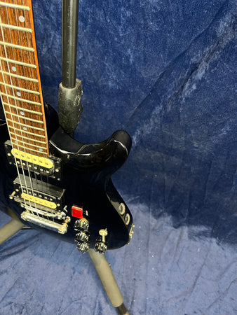 Patrick Eggle Boston 1981 with Roland GK2 in Black