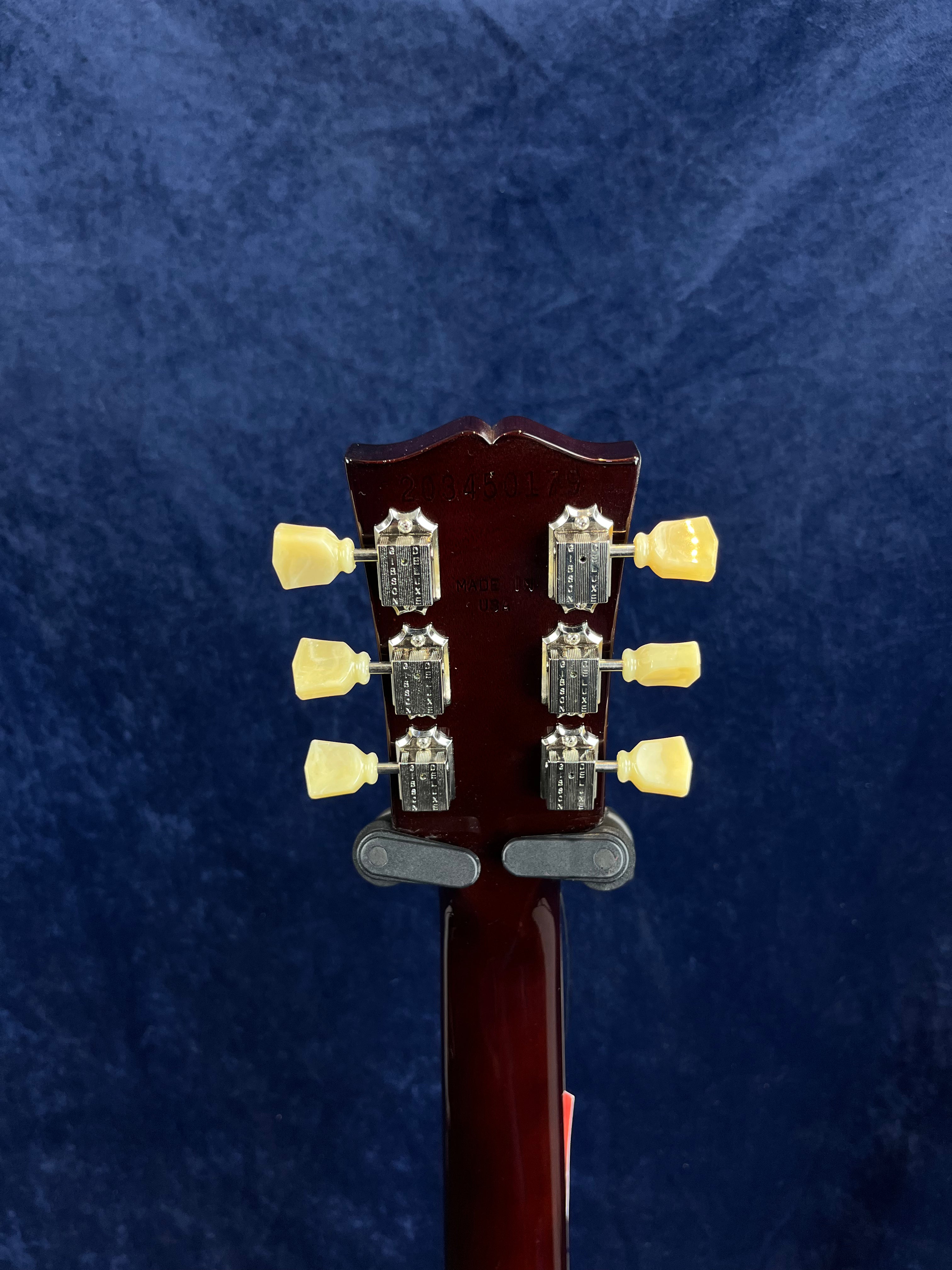 Gibson SG Standard 61 Maestro Vibrola T-Type in Aged Cherry