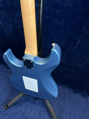 Yamaha Pacifica PAC112J HSS Electric Guitar in Blue Pre-owned