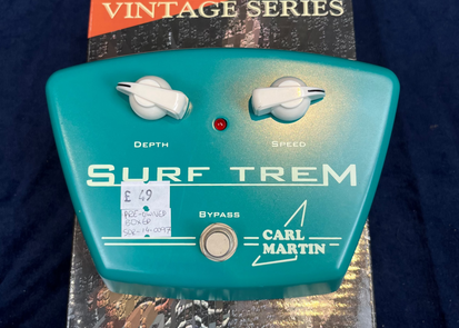 Carl Martin Surf Trem Tremolo Pedal Pre-owned with Box