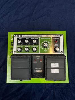 Boss RE-20 Space Echo Effects Pedal Pre-owned with Box