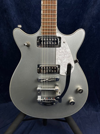 Gretsch G5246T Double Cut Bigsby in Silver Sparkle Pre-owned