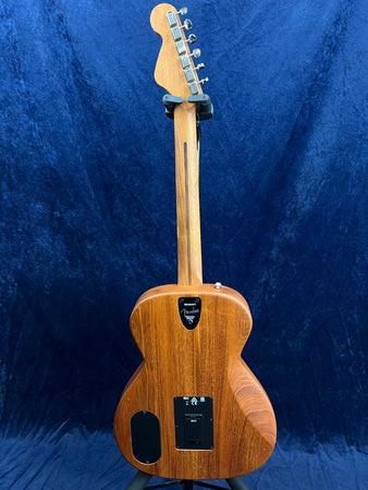 Fender Highway Series Parlour Electro Acoustic in Natural Pre-owned with Case