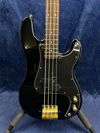 Bass Collection Power P-Bass Gold Hardware in Black Pre-owned